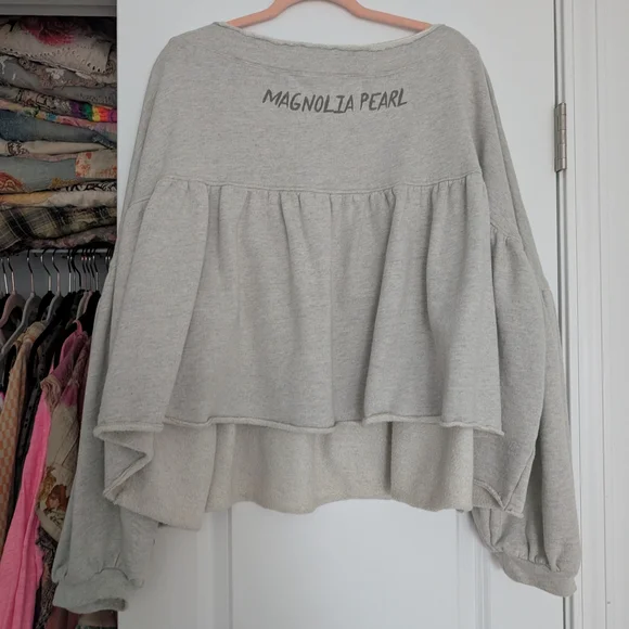 Magnolia Pearl Flowy Sweatshirt - Picture 2 of 2